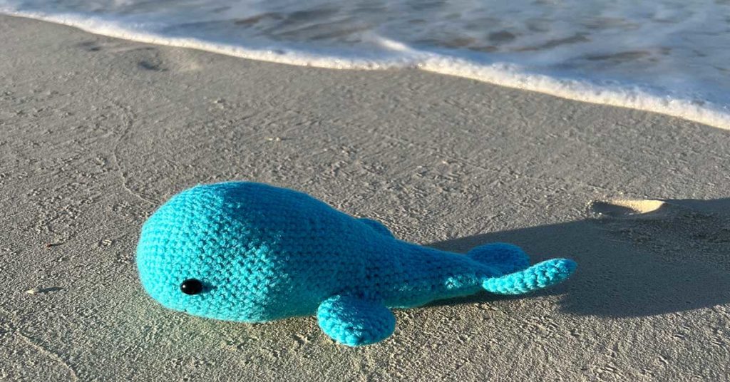 yarrney crochet whale