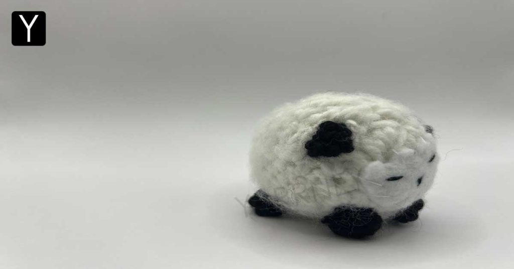 How to crochet an amigurumi sheep